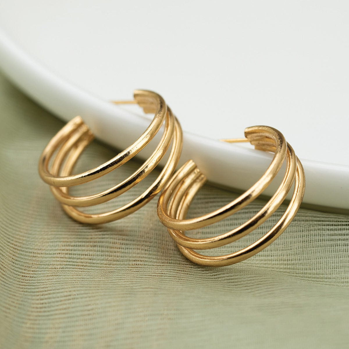 Johi 22k Gold Plated On Brass Impactful Design Earrings - ZEWAR Jewelry